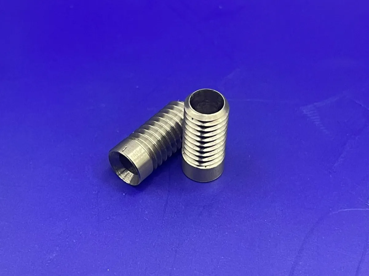 CNC-Drehteile Gewindehülsen